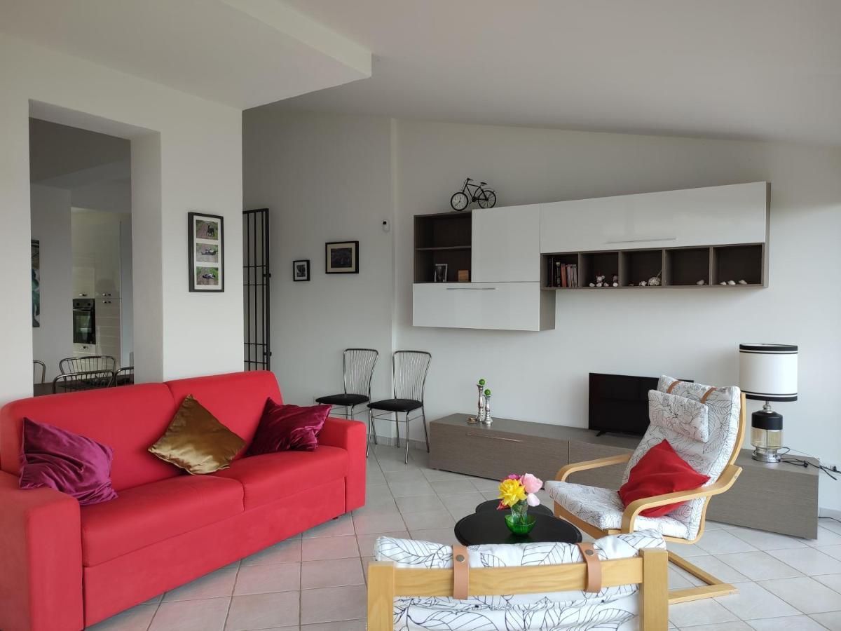 Villa Casa Del Poggio Barone - Limone à Rodi Extérieur photo