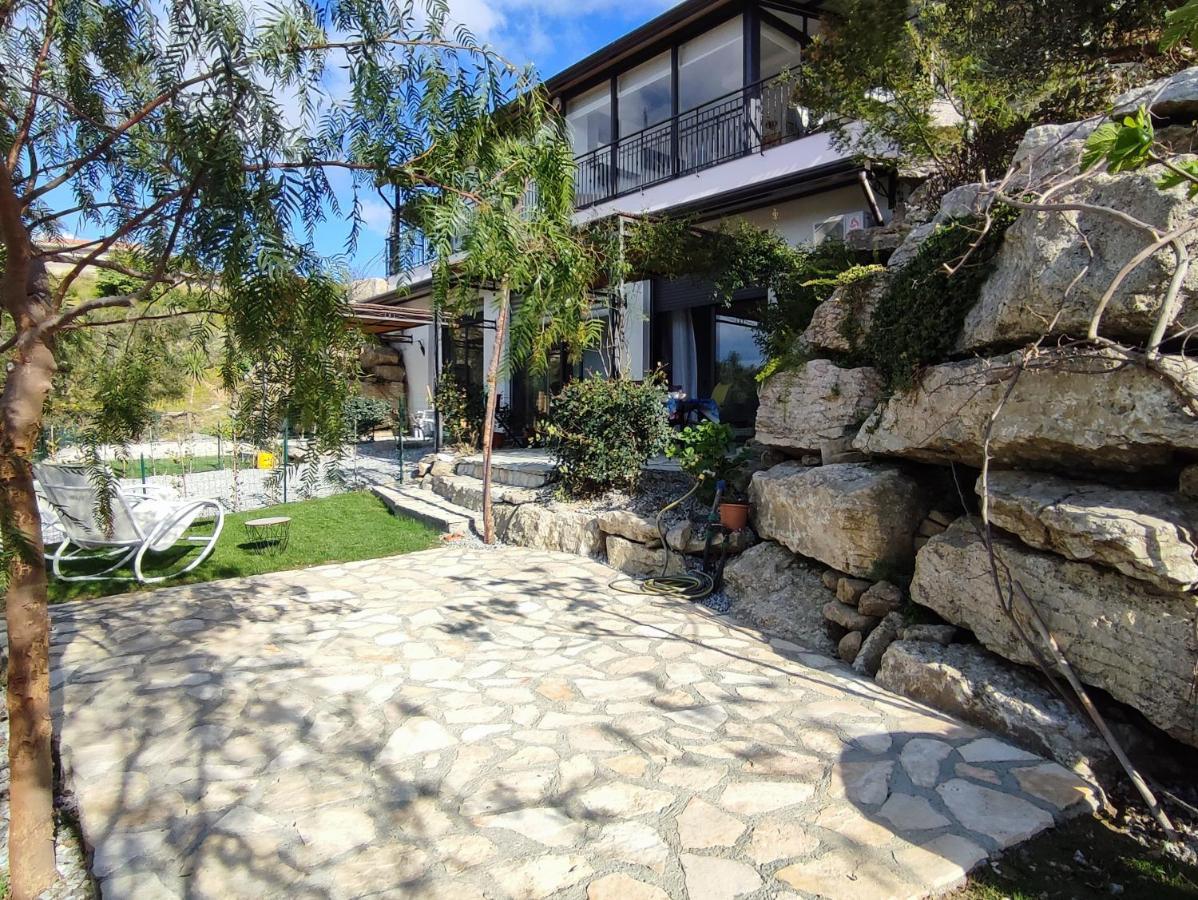 Villa Casa Del Poggio Barone - Limone à Rodi Extérieur photo